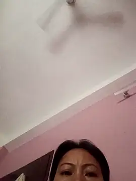 Snapshot of Bristy_BigBoobs chatting on April 12, 3:11 am Bristy BigBoobs online show from April 12, 3:11 am