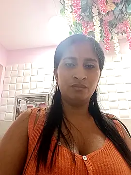 Snapshot of SofiaMendez1_ chatting on April 18, 4:33 pm SofiaMendez1 online show from April 18, 4:33 pm