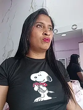 Snapshot of SofiaMendez1_ chatting on May 20, 4:13 pm SofiaMendez1 online show from May 20, 4:13 pm