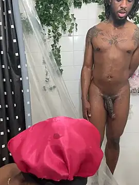 Fijixxxx online show from May 6, 3:46 am