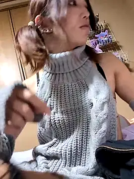 mikuchi1019 online show from April 15, 6:53 am