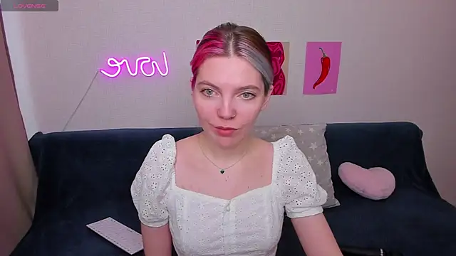 Snapshot of Marie_Reyess chatting on April 2, 6:55 am Marie Reyess online show from April 2, 6:55 am