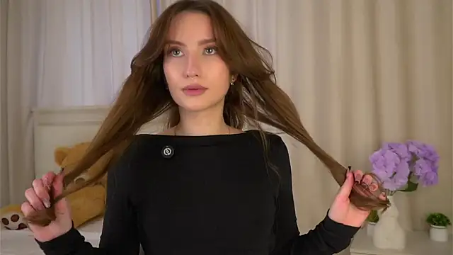 MallieHinsch online show from April 7, 11:32 am