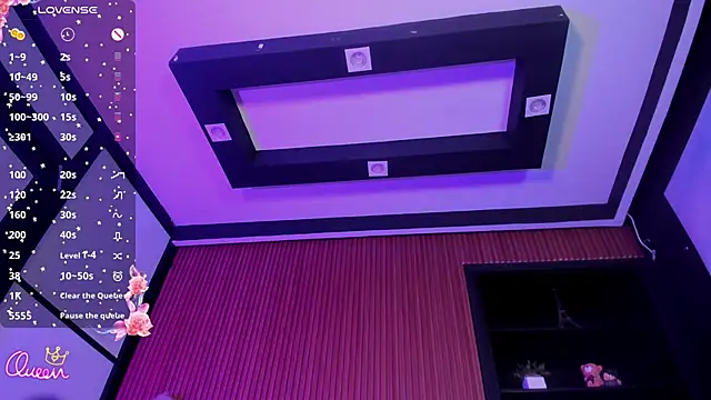 LexiAdamss online show from May 11, 2:45 pm