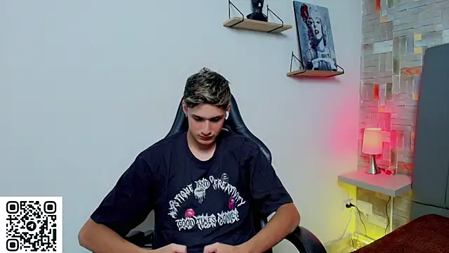 flaquito    online show from May 23, 1:37 pm