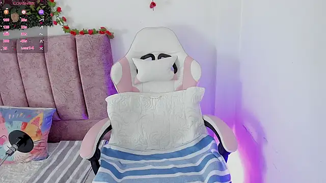 alisson boobs   online show from June 16, 2:14 am