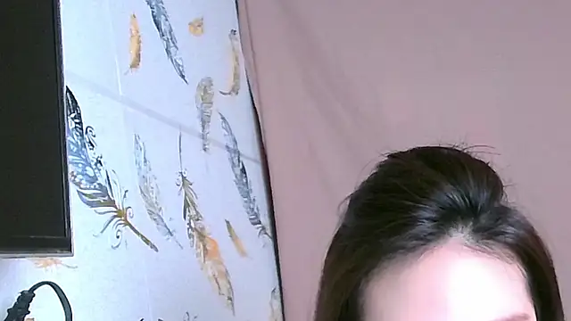 Snapshot of Ivy_ss1881 chatting on April 10, 1:33 am Ivy ss1881 online show from April 10, 1:33 am