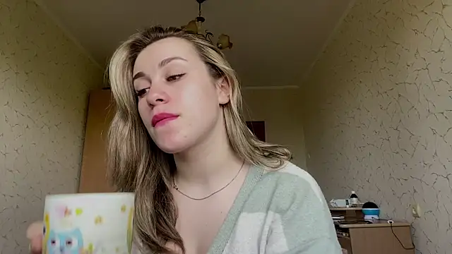 SpringSummers online show from May 6, 7:02 am