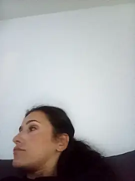 Lolaa92i online show from April 16, 12:33 am