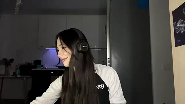 Snapshot of Elizabetswan chatting on April 5, 7:33 pm Elizabetswan online show from April 5, 7:33 pm