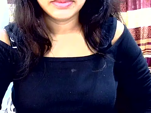 Snapshot of Noor_Zarin chatting on April 13, 1:44 am Noor Zarin online show from April 13, 1:44 am