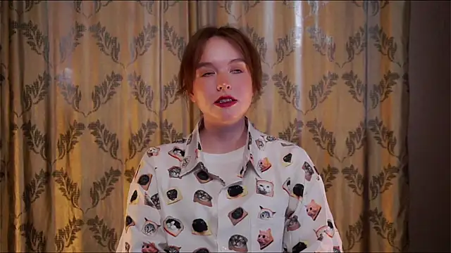 Snapshot of ElbaMarvier chatting on April 8, 9:31 am ElbaMarvier online show from April 8, 9:31 am