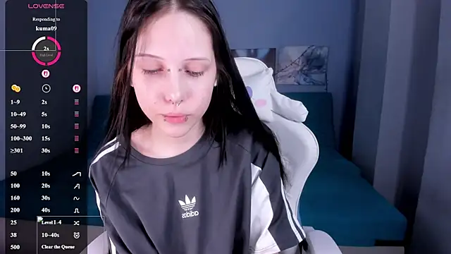 SugarBunny18 online show from June 14, 5:20 am