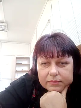 Snapshot of AuroKaria chatting on April 5, 12:57 pm AuroKaria online show from April 5, 12:57 pm