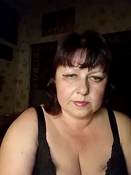 Snapshot of AuroKaria chatting on April 19, 12:37 pm AuroKaria online show from April 19, 12:37 pm