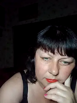 Snapshot of AuroKaria chatting on May 10, 5:51 pm AuroKaria online show from May 10, 5:51 pm