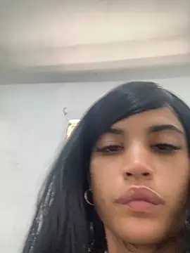Snapshot of La_ReynaZendeya chatting on May 29, 3:10 pm La ReynaZendeya online show from May 29, 3:10 pm