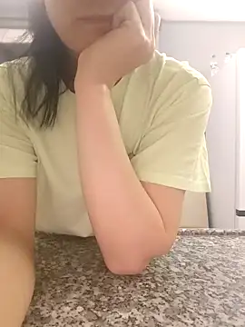 Snapshot of sara_41 chatting on April 4, 5:21 pm sara 41 online show from April 4, 5:21 pm