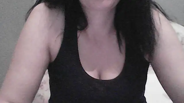 Snapshot of sara_41 chatting on April 16, 9:39 pm sara 41 online show from April 16, 9:39 pm
