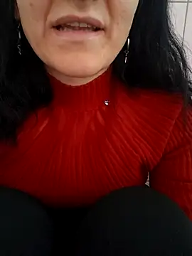 Snapshot of sara_41 chatting on April 19, 12:26 pm sara 41 online show from April 19, 12:26 pm