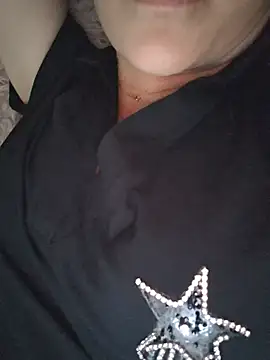 Snapshot of sara_41 chatting on May 24, 3:50 pm sara 41 online show from May 24, 3:50 pm
