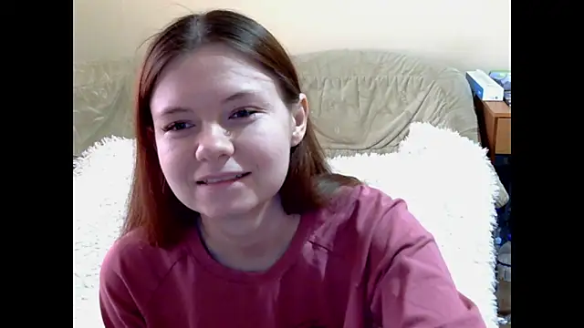 JessicaHolland1 online show from April 4, 8:45 am