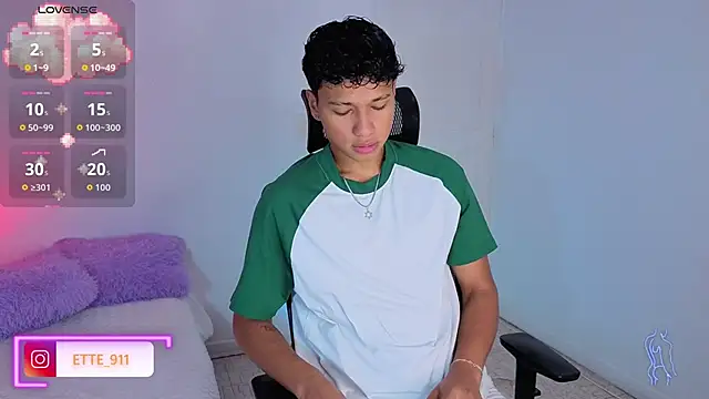 ETTE MOON online show from June 1, 4:36 am