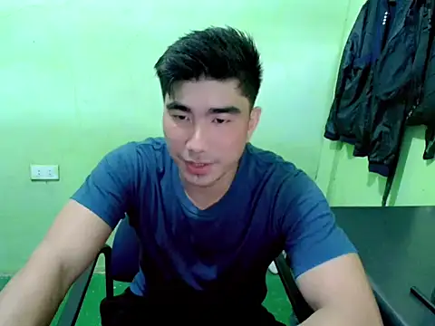 Hunkfireman online show from April 28, 1:04 am