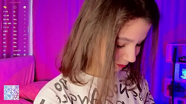 Snapshot of SheliaBinkley chatting on July 8, 11:58 am SheliaBinkley online show from July 8, 11:58 am