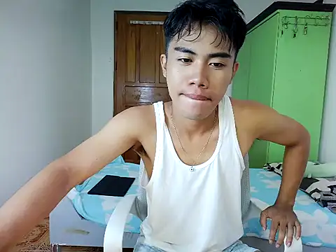 Snapshot of valerio_fernan chatting on July 13, 12:13 am valerio fernan online show from July 13, 12:13 am