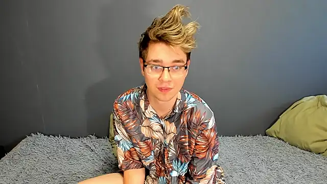 zeriax online show from June 21, 2:14 am
