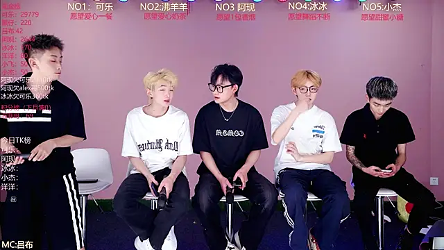 w-lucky02 online show from May 4, 8:32 am