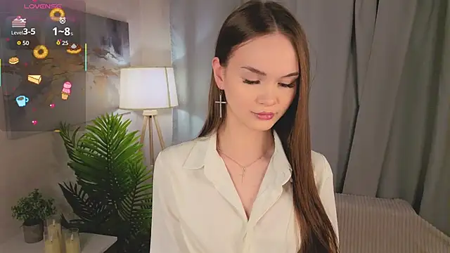LuraPodraza online show from May 24, 4:12 pm