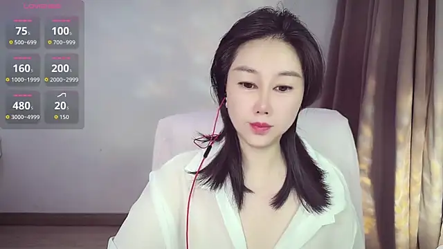 Snapshot of Eva-000 chatting on June 24, 10:42 pm Eva-000 online show from June 24, 10:42 pm