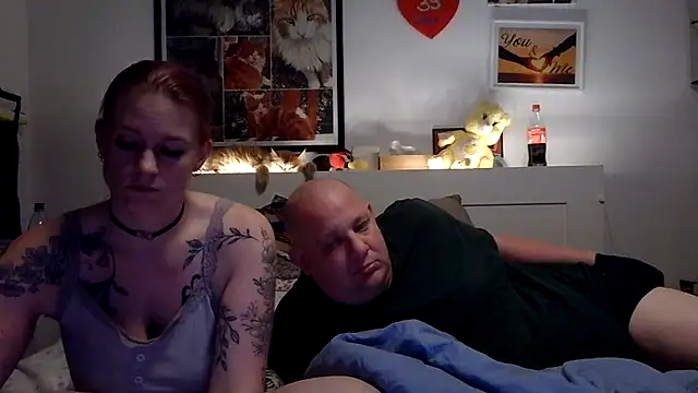 Snapshot of Sweet_Yuri chatting on April 5, 9:56 pm Sweet Yuri online show from April 5, 9:56 pm