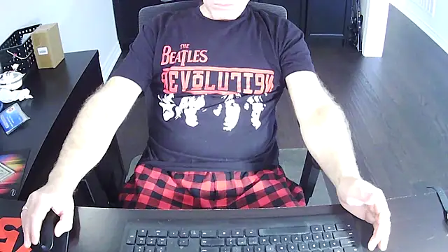 Shalun2000 online show from April 11, 3:16 pm