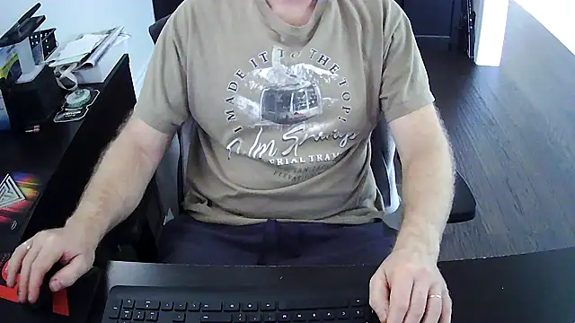 Shalun2000 online show from May 31, 1:07 pm