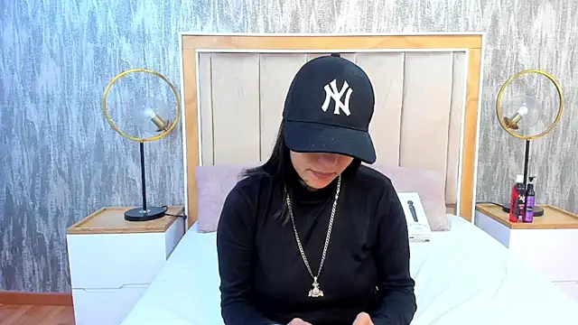 Snapshot of NaomiBDSM chatting on April 7, 2:56 am NaomiBDSM online show from April 7, 2:56 am