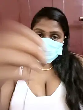 Romantic Woman online show from April 29, 7:42 pm