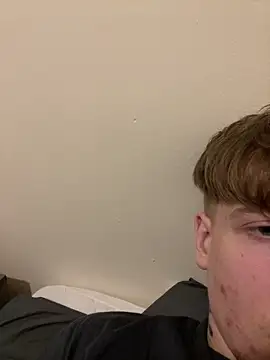 Bigdic321453 online show from April 3, 9:02 pm