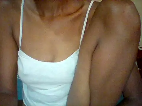 TracyMeme1999 online show from April 17, 6:38 am