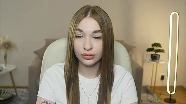 SangVivolo online show from April 5, 9:50 am