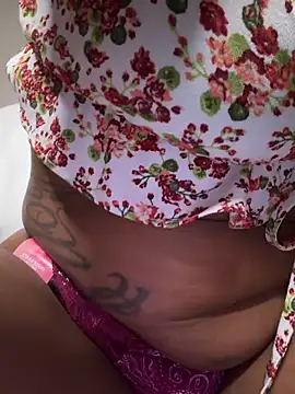 AreeAmor online show from April 15, 10:33 am