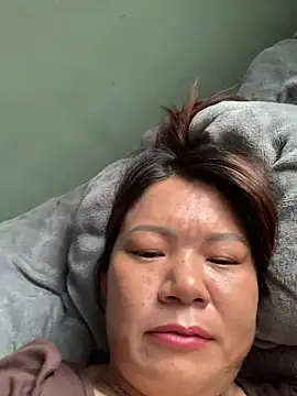   Evelyn   online show from July 9, 5:00 am
