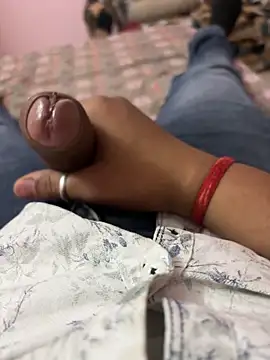 Saksham57953 online show from April 12, 11:26 am