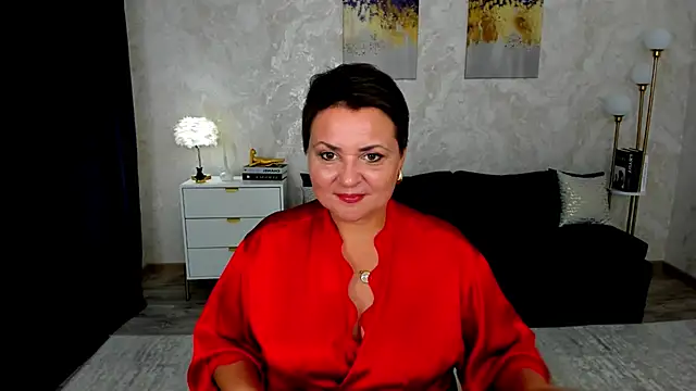 AnnaCorlane online show from June 7, 10:30 am