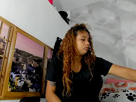 EllyBloom online show from May 11, 1:50 pm