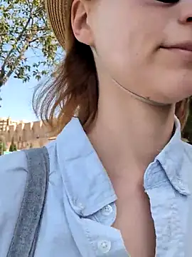 Julialexxxx online show from June 23, 8:23 am