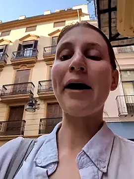 Julialexxxx online show from June 28, 7:14 am