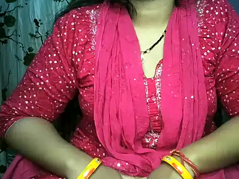 cute sezal online show from April 6, 9:43 am